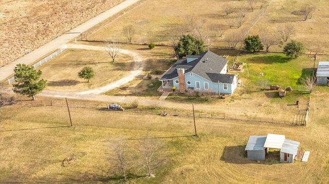 278 Leuschner Road, Elm Mott, TX 76640