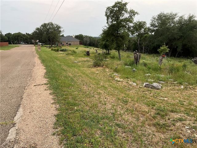 4 Oakmont Circle, Belton, TX 76513