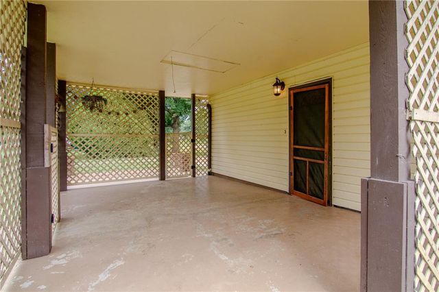 103 8th Street, Garden City, MO 64747