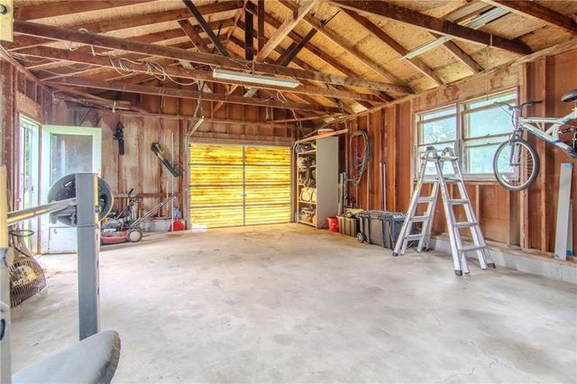 103 8th Street, Garden City, MO 64747