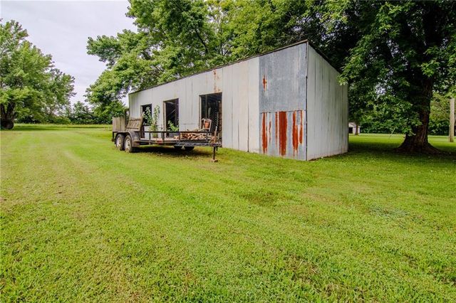 103 8th Street, Garden City, MO 64747