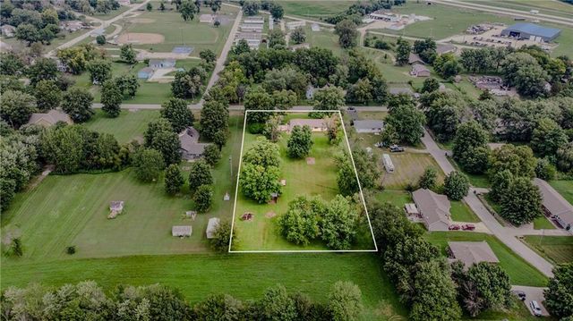 103 8th Street, Garden City, MO 64747