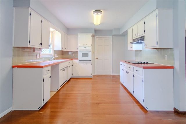 103 8th Street, Garden City, MO 64747
