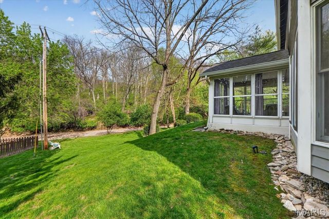 556 Red Rock Drive, Ballwin, MO 63011