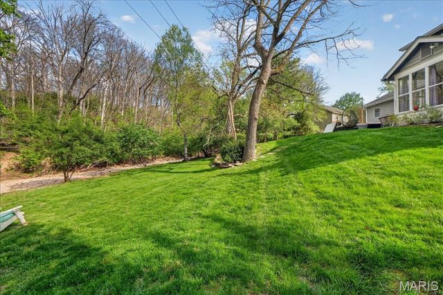 556 Red Rock Drive, Ballwin, MO 63011