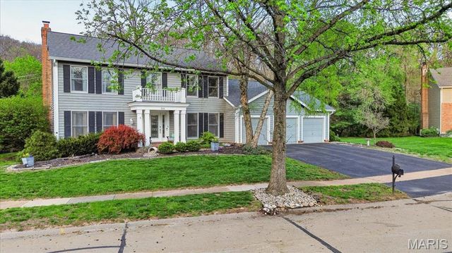 556 Red Rock Drive, Ballwin, MO 63011