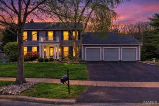 556 Red Rock Drive, Ballwin, MO 63011