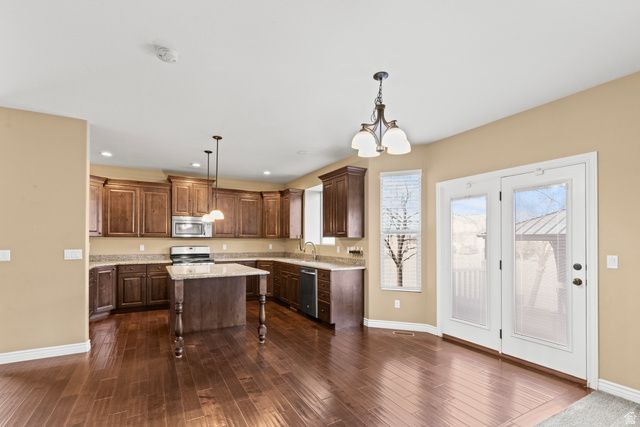 698 W 650 S, Layton, UT 84041