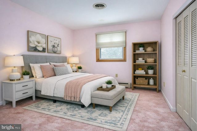 1132 LOOP DR, Harrisburg, PA 17112