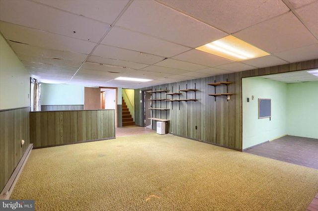 1132 LOOP DR, Harrisburg, PA 17112