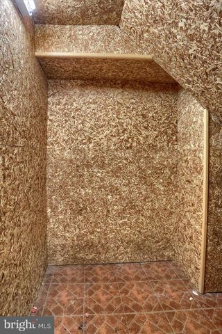 1132 LOOP DR, Harrisburg, PA 17112