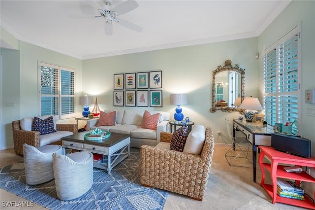 425 2nd AVE S A1, Naples, FL 34102