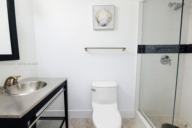 1987 NE 123rd St, North Miami, FL 33181