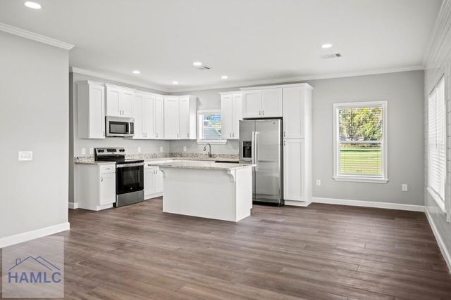19 Pecan Street, Ludowici, GA 31316