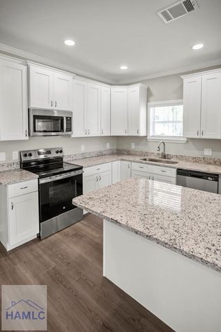 19 Pecan Street, Ludowici, GA 31316