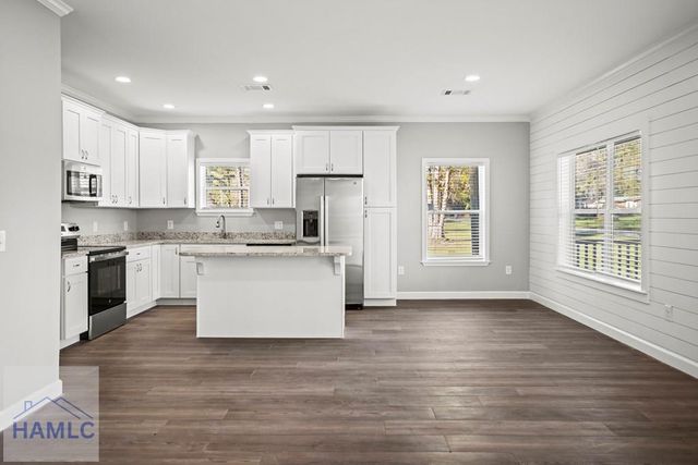 19 Pecan Street, Ludowici, GA 31316