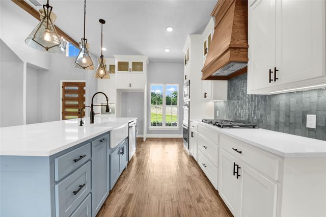 544 Aermotor Loop, Weatherford, TX 76085