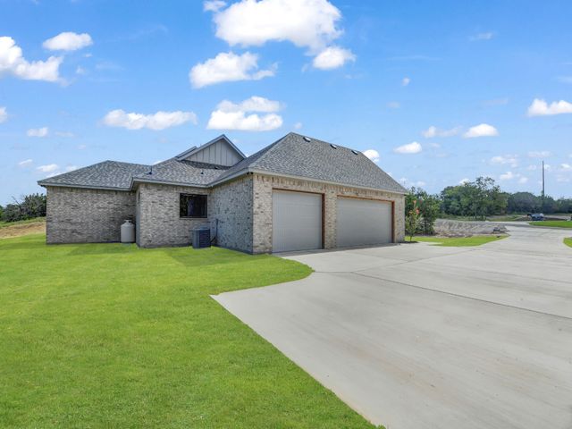 544 Aermotor Loop, Weatherford, TX 76085