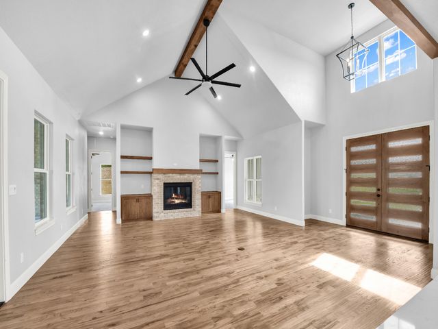 544 Aermotor Loop, Weatherford, TX 76085