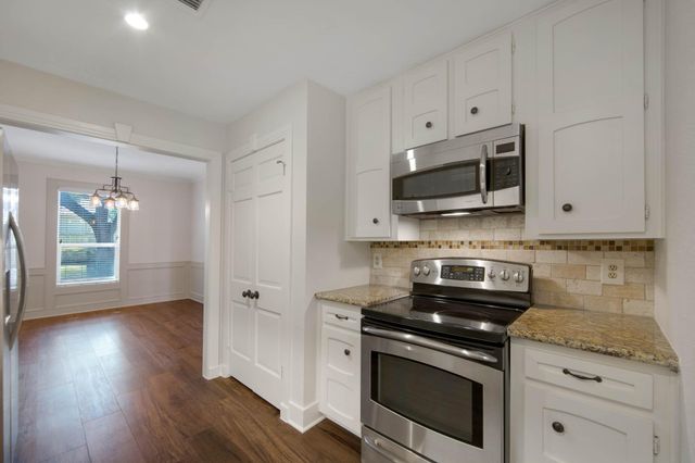 9621 Longmont Drive, Houston, TX 77063