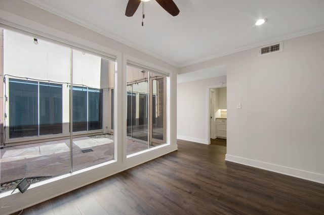 9621 Longmont Drive, Houston, TX 77063