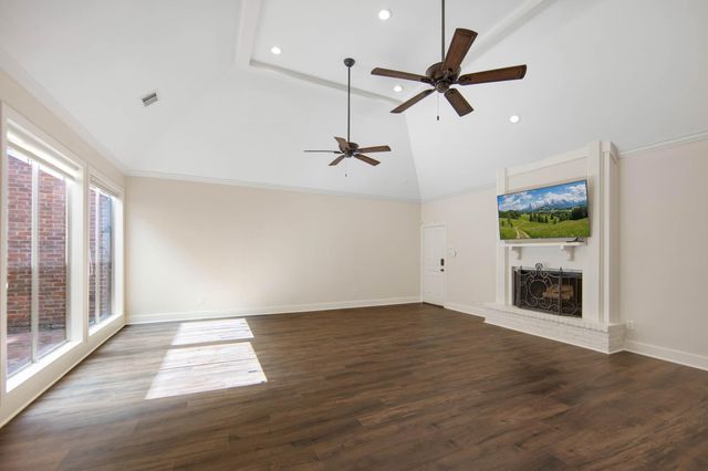 9621 Longmont Drive, Houston, TX 77063