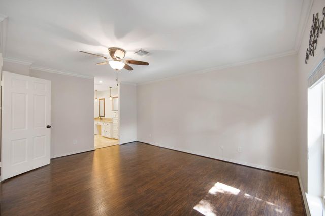 9621 Longmont Drive, Houston, TX 77063