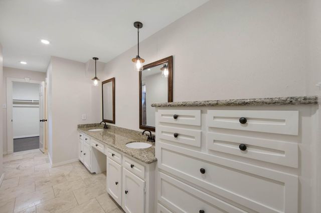 9621 Longmont Drive, Houston, TX 77063