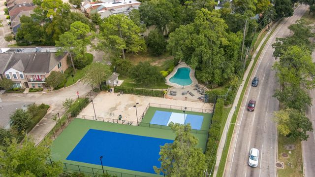 9621 Longmont Drive, Houston, TX 77063