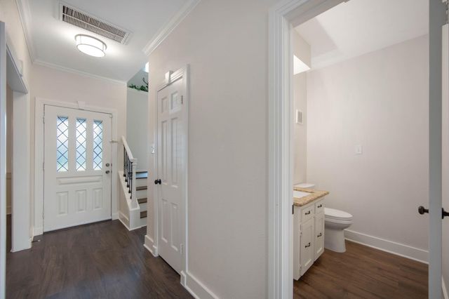 9621 Longmont Drive, Houston, TX 77063