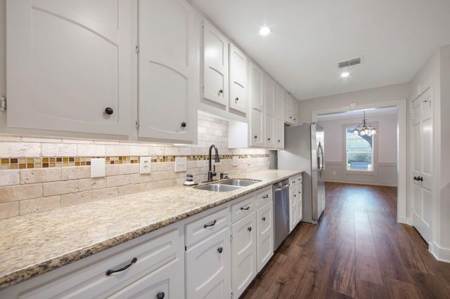 9621 Longmont Drive, Houston, TX 77063