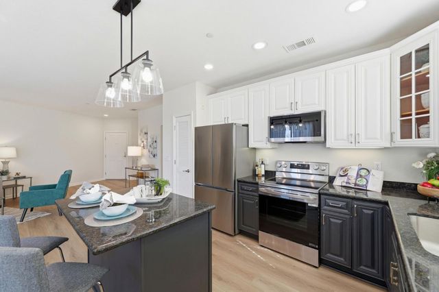 1445 Fruitdale Avenue 313, San Jose, CA 95128