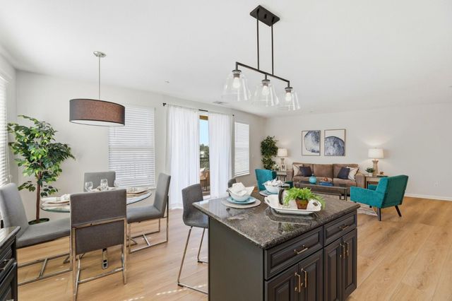 1445 Fruitdale Avenue 313, San Jose, CA 95128