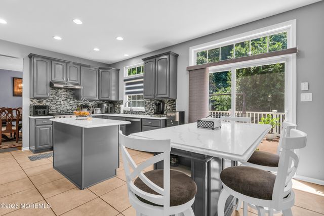 702 Cedar Point Court, Toms River, NJ 08753