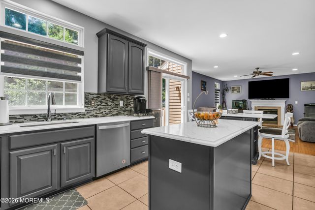 702 Cedar Point Court, Toms River, NJ 08753