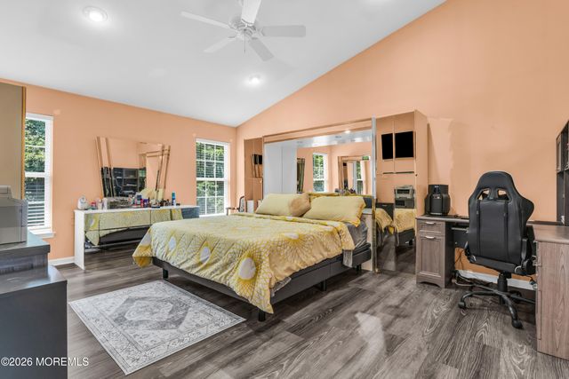702 Cedar Point Court, Toms River, NJ 08753