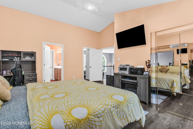 702 Cedar Point Court, Toms River, NJ 08753