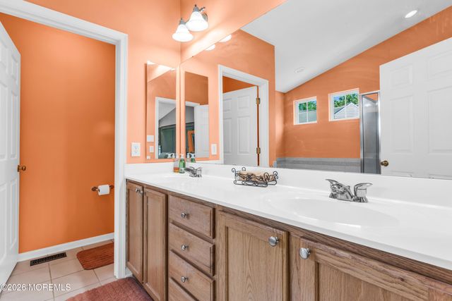 702 Cedar Point Court, Toms River, NJ 08753
