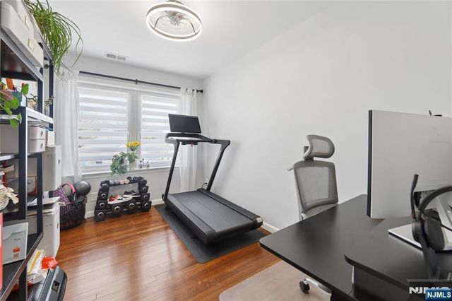 77 Scrivens Street, Totowa, NJ 07512