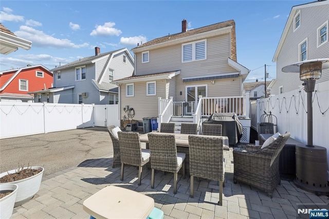 77 Scrivens Street, Totowa, NJ 07512