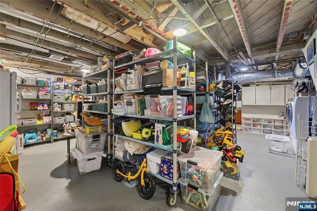 77 Scrivens Street, Totowa, NJ 07512