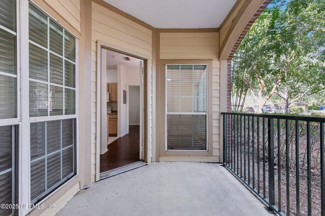 7800 POINT MEADOWS Drive, 613, Jacksonville, FL 32256