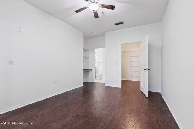 7800 POINT MEADOWS Drive, 613, Jacksonville, FL 32256