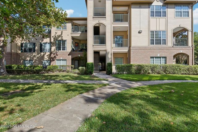 7800 POINT MEADOWS Drive, 613, Jacksonville, FL 32256