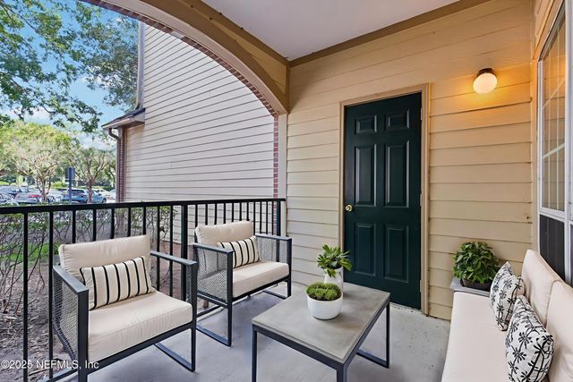 7800 POINT MEADOWS Drive, 613, Jacksonville, FL 32256