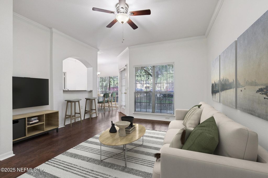 7800 POINT MEADOWS Drive, 613, Jacksonville, FL 32256