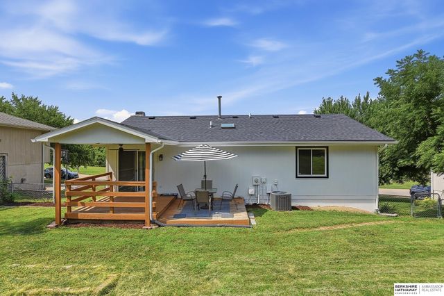 13005 Crown Point Avenue, Omaha, NE 68164