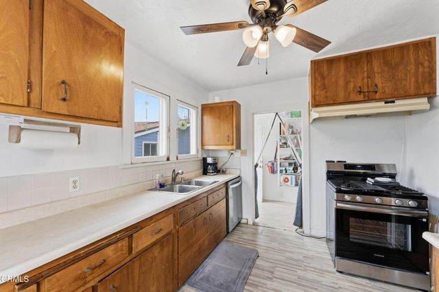 1813 Ocean Avenue, Ventura, CA 93001