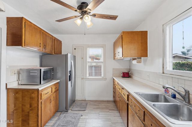 1813 Ocean Avenue, Ventura, CA 93001