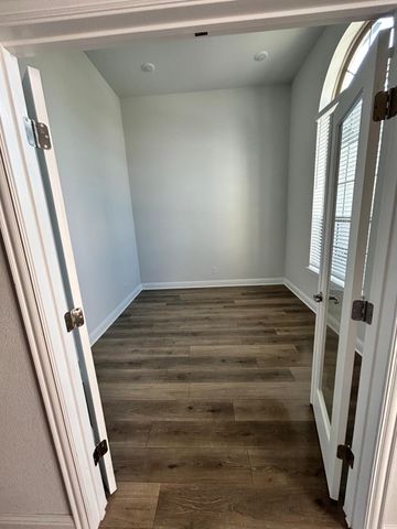 1704 Dunbrook Road, Mckinney, TX 75071